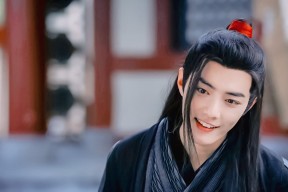 米兰体育官网-英超激烈争夺：悬念创佳绩，精彩不断！，英超大战