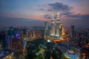 -运动装备生产流程优化，运动装备创新