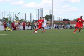 米兰体育官网-未来足球运动场将实现环保材料全覆盖，绿色发展理念深入人心，室外足球场的运营方案