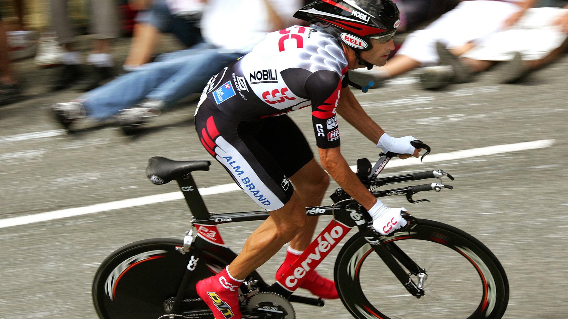 “马科斯·莫奇的防守技术与传球能力，助力美洲狮队提升整体战术水平”